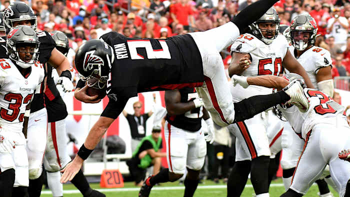 Matt Ryan touchdown dive Atlanta Falcons vs. Tampa Bay Buccaneers